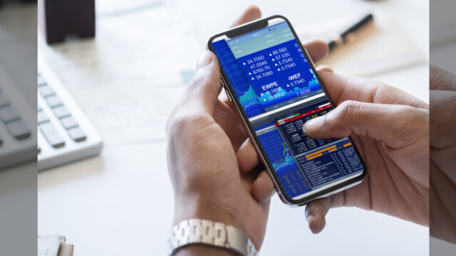 Acorns and Stash Consider Going Public Via SPAC
