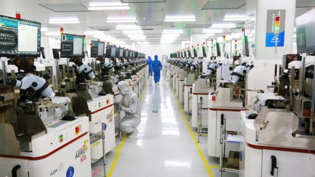 China’s Heatwave Shuts Down Factories