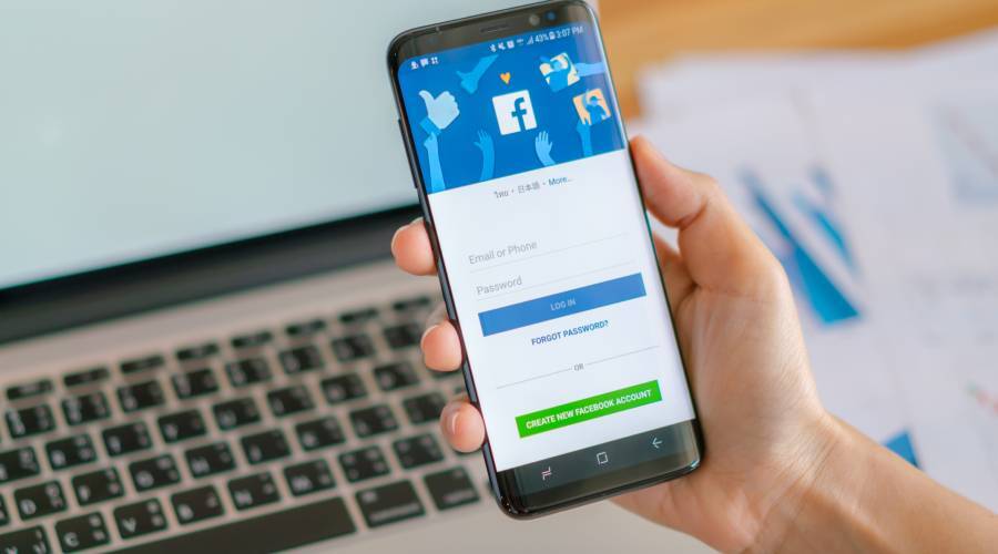 Facebook Blocks News In Australia